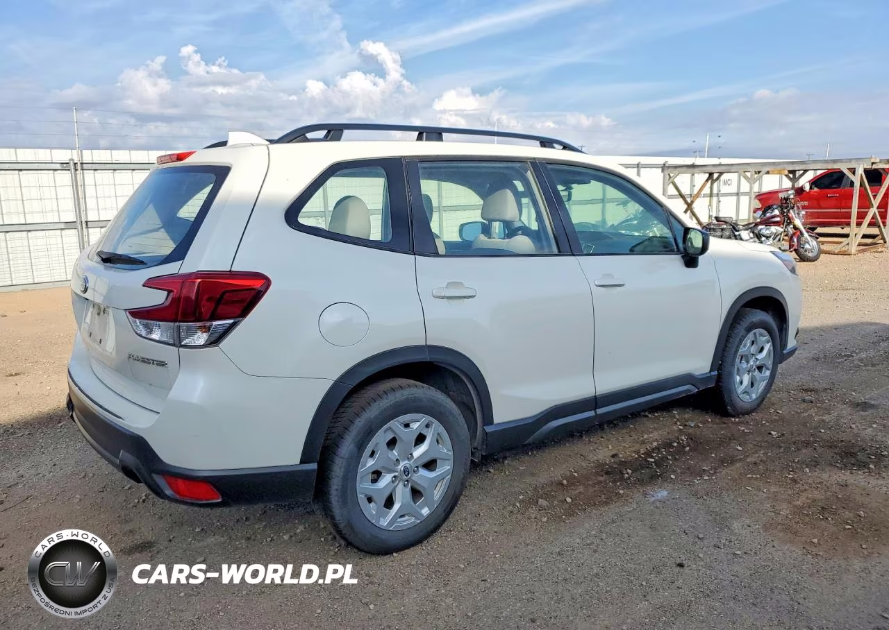 2023 Subaru Forester VIN:JF2SKACC6PH418803 - 3