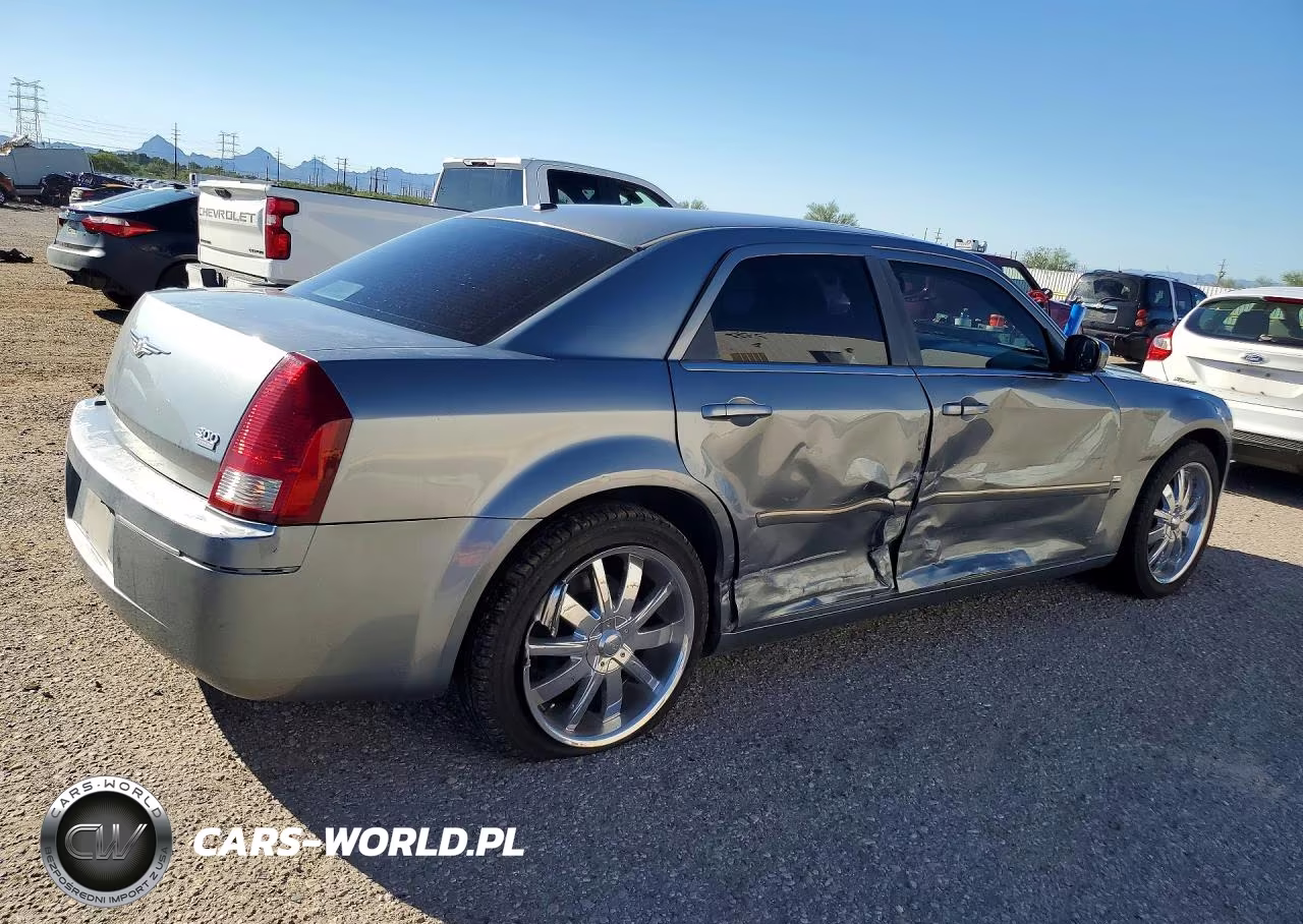 2007 Chrysler 300 Touring VIN:2C3LA53G87H724299 - 3
