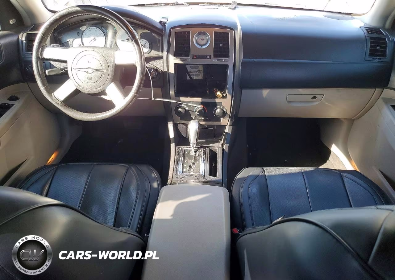 2007 Chrysler 300 Touring VIN:2C3LA53G87H724299 - 8