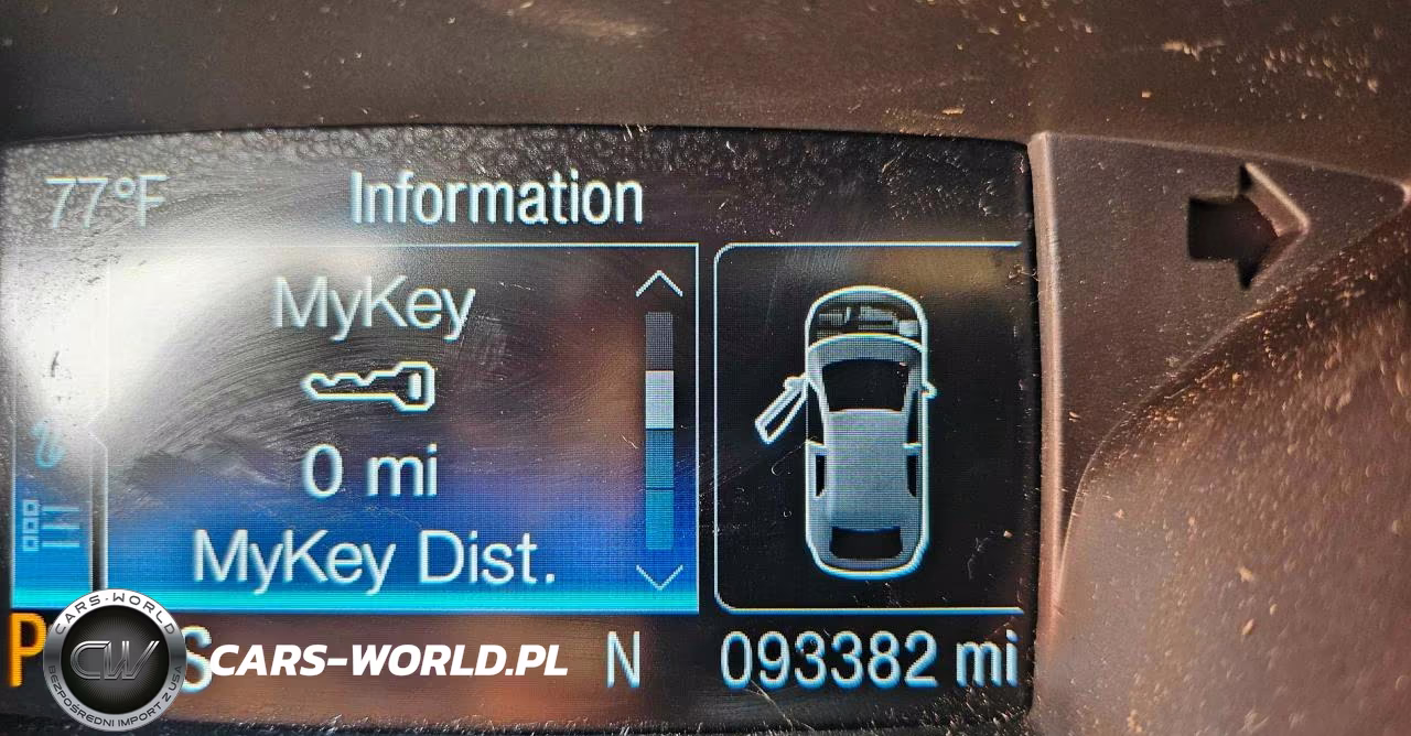 2016 Ford Escape Titanium VIN:1FMCU9J98GUC63564 - 8