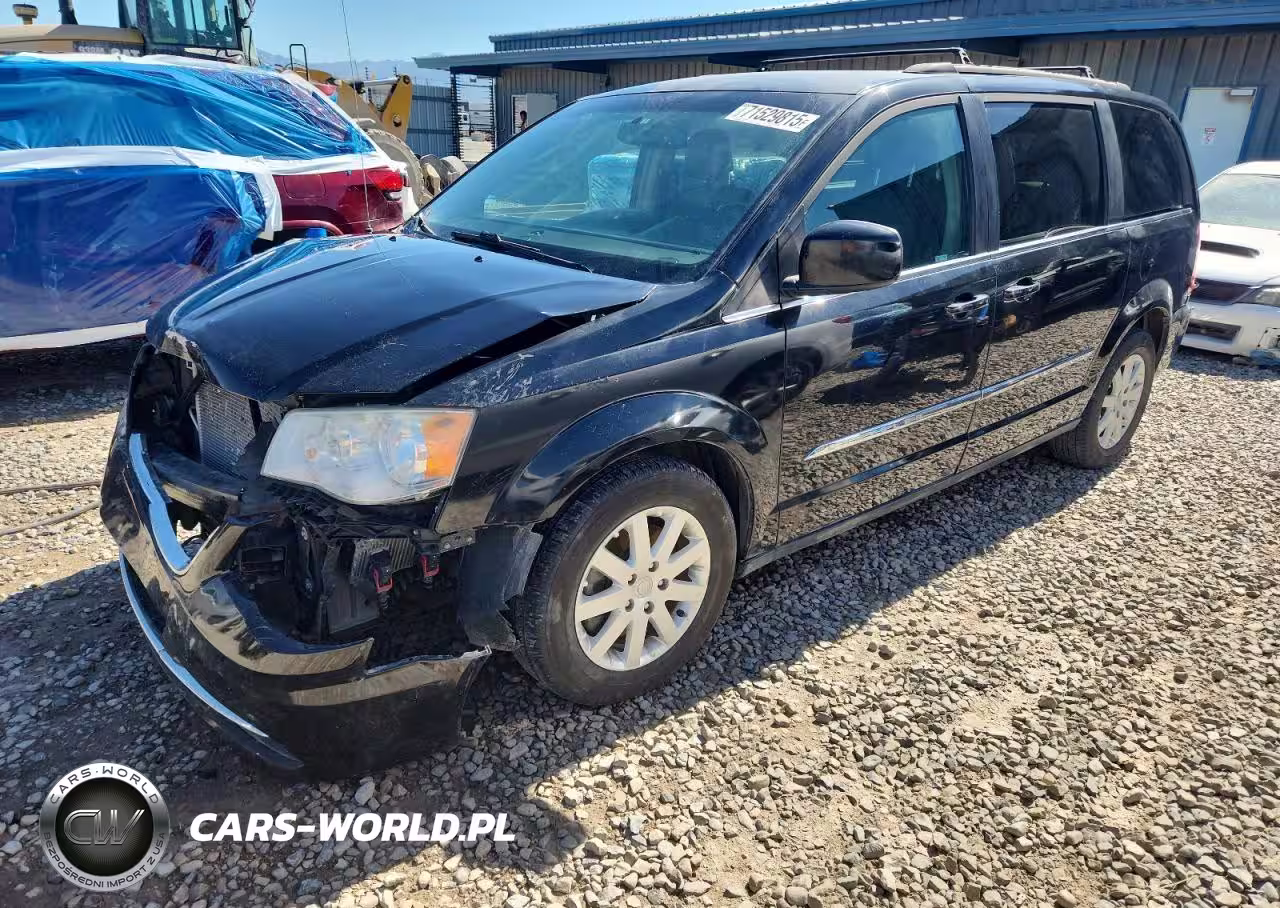 2016 Chrysler Town & Country Touring