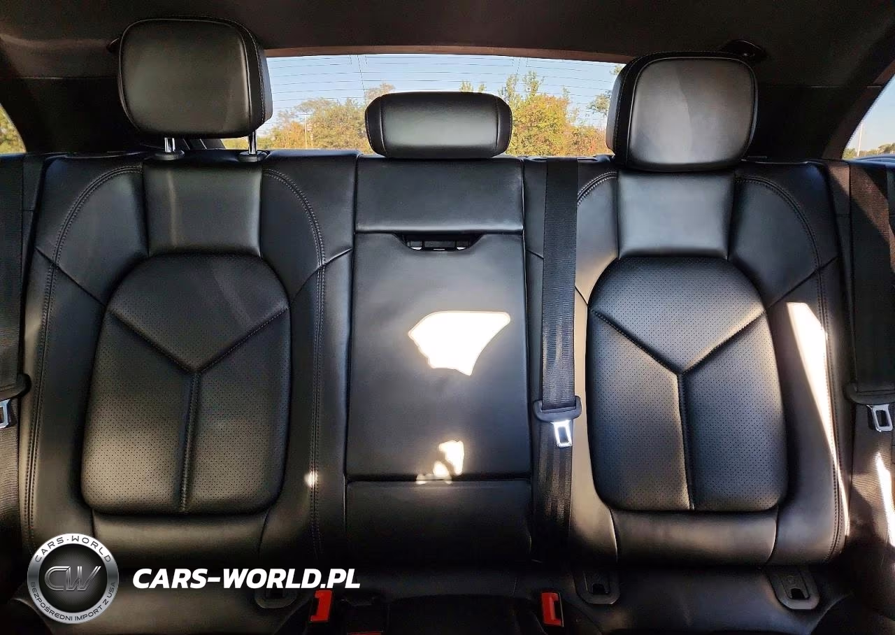 2017 Porsche Macan S VIN:WP1AB2A50HLB19437 - 10