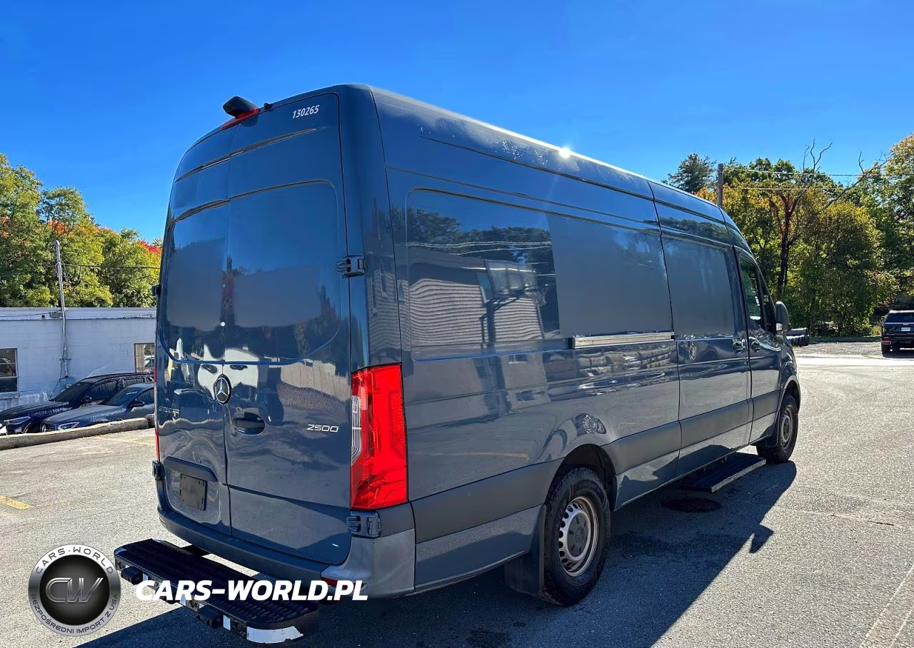 2021 Mercedes-Benz Sprinter 2500 VIN:W1Y40CHY2MT071777 - 3