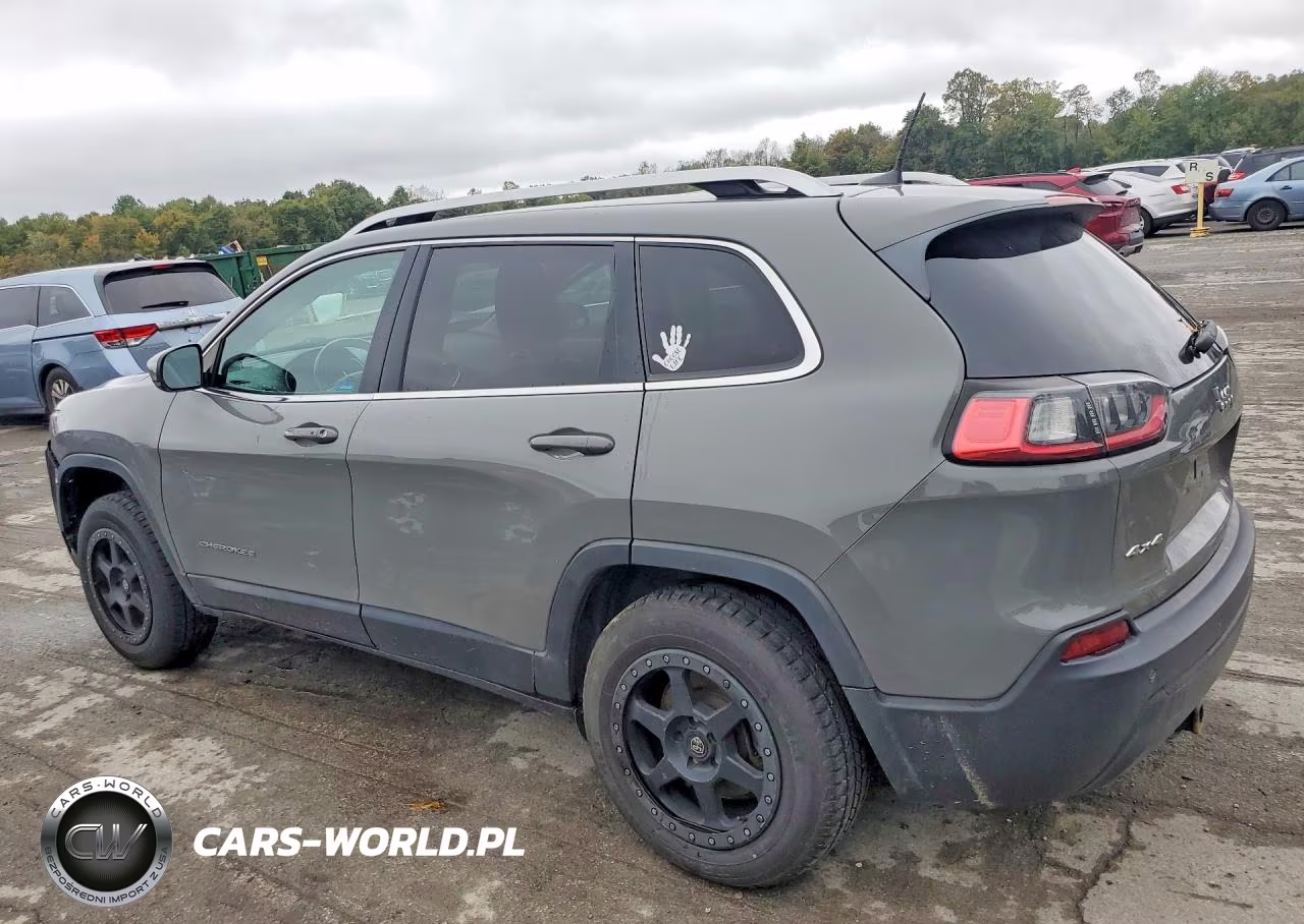 2019 Jeep Cherokee Latitude Plus VIN:1C4PJMLB1KD482294 - 2