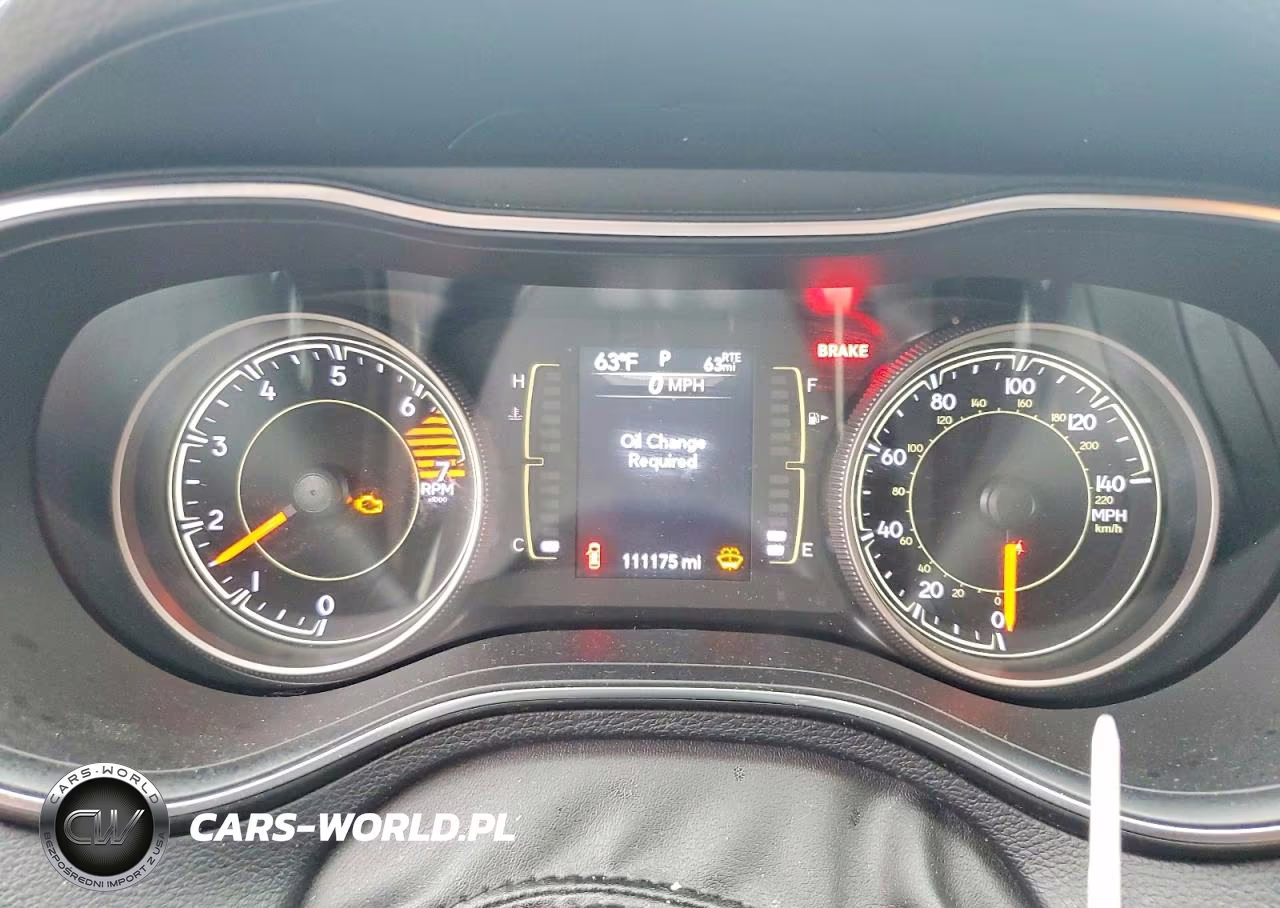 2019 Jeep Cherokee Latitude Plus VIN:1C4PJMLB1KD482294 - 9