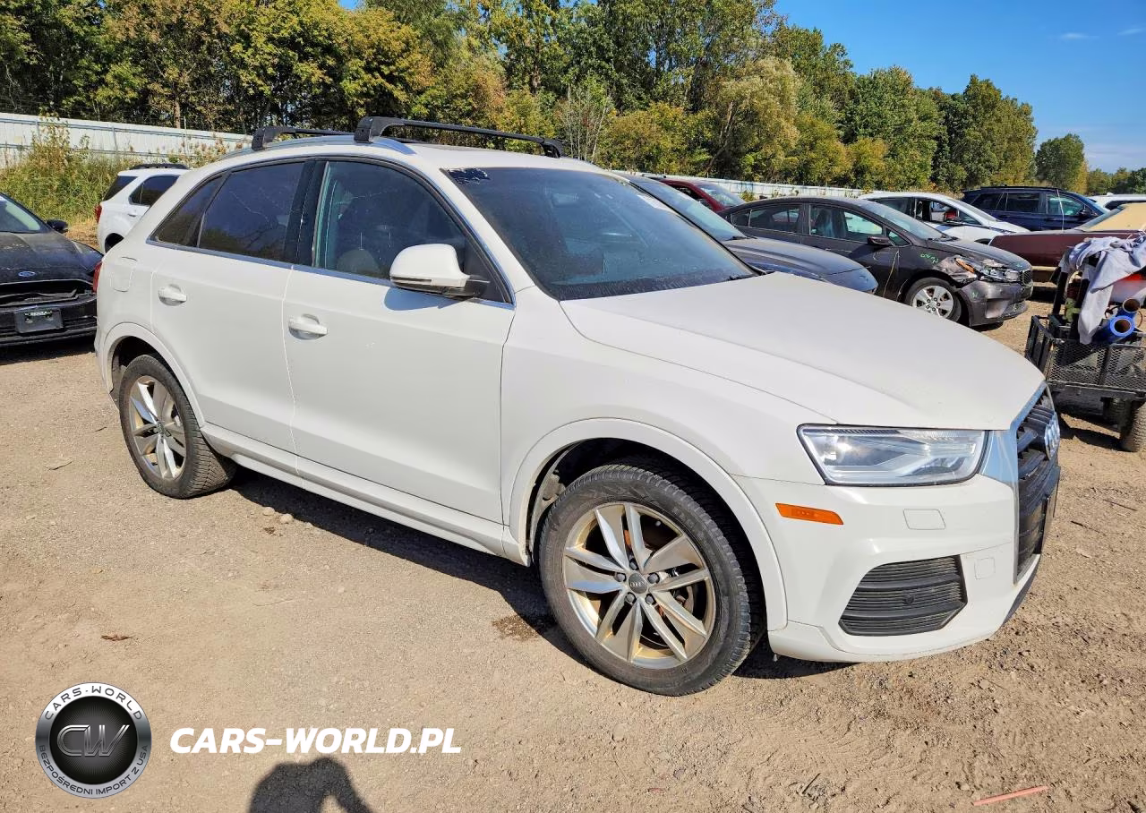 2016 Audi Q3 Premium Plus VIN:WA1EFCFS3GR012710 - 4
