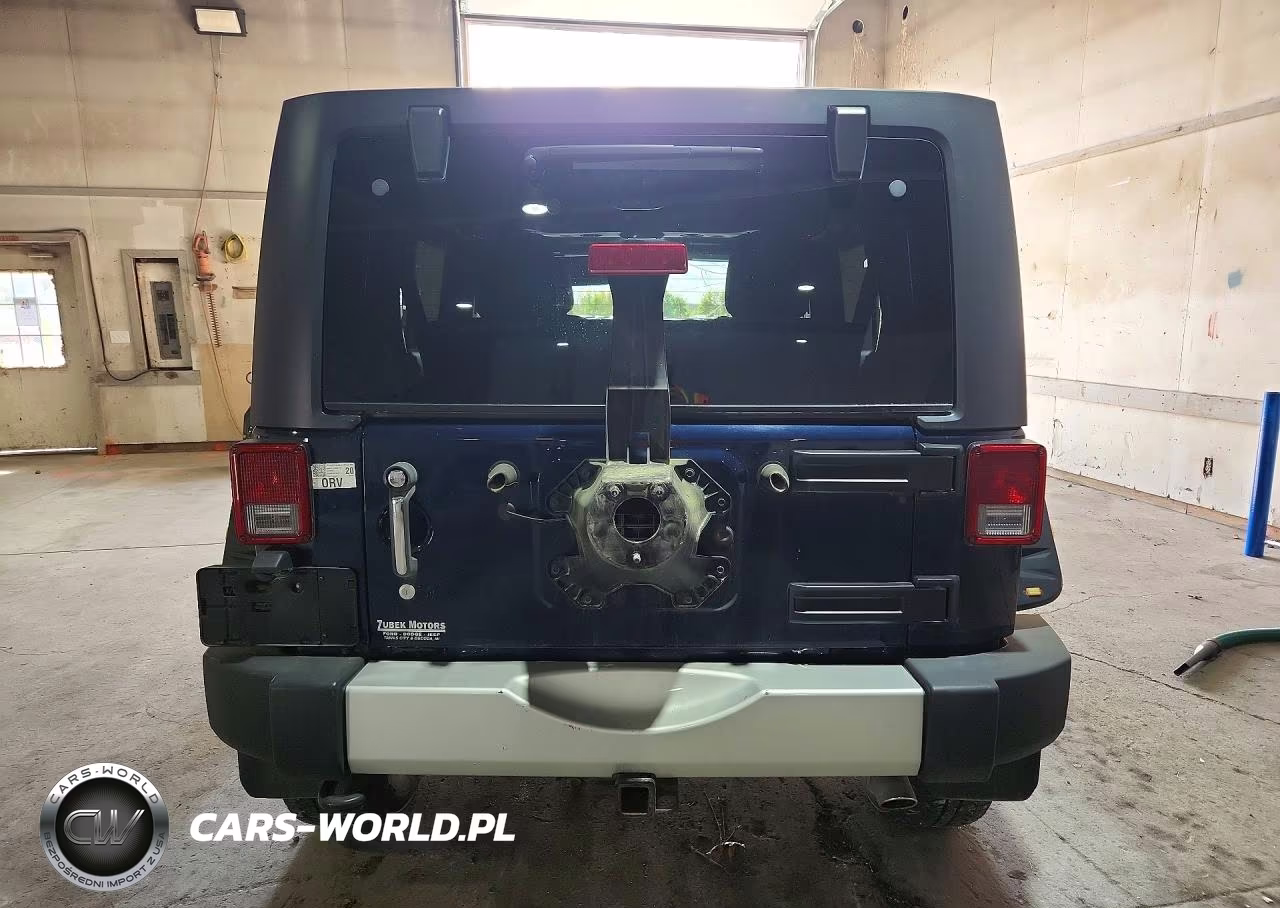 2013 Jeep Wrangler Unlimited Sahara VIN:1C4BJWEG9DL619702 - 6