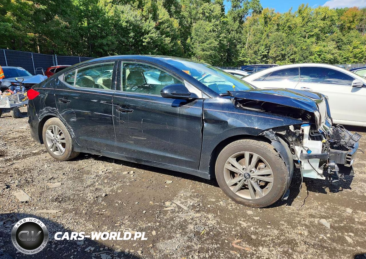2017 Hyundai Elantra Value Edition VIN:5NPD84LF4HH189302 - 4