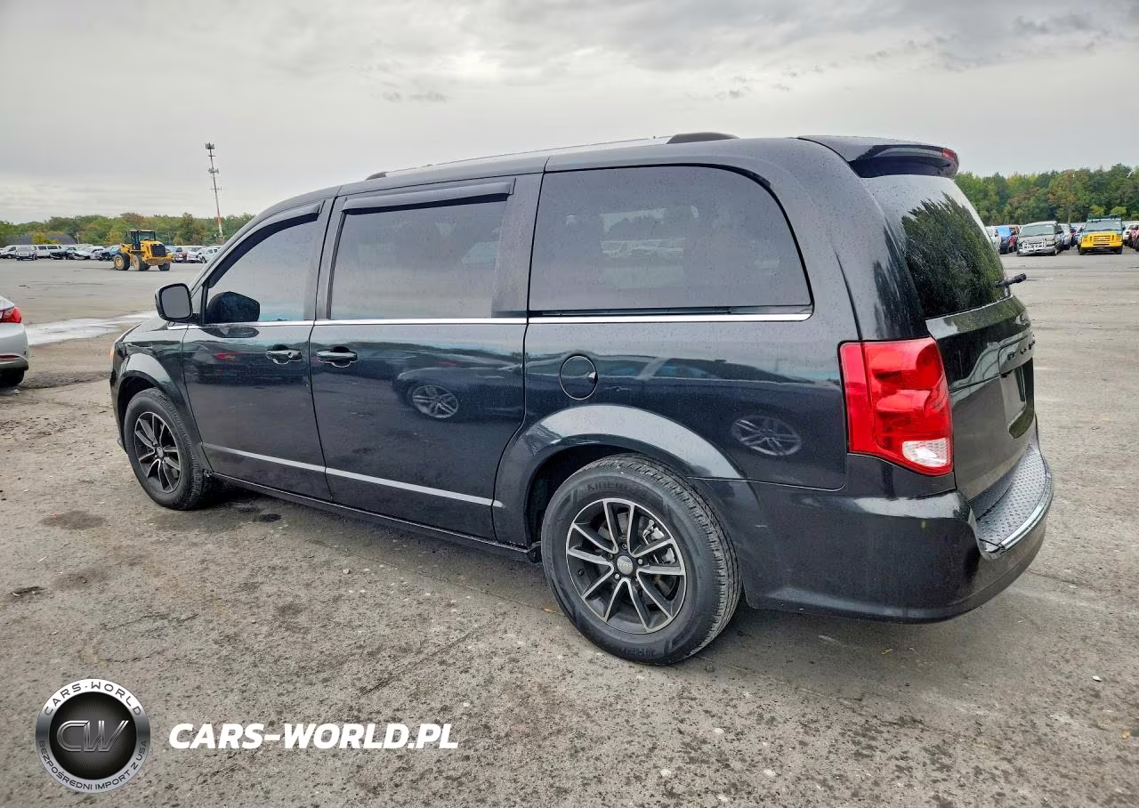 DODGE GRAND CARA VIN:2C4RDGCG4JR326839 - 2