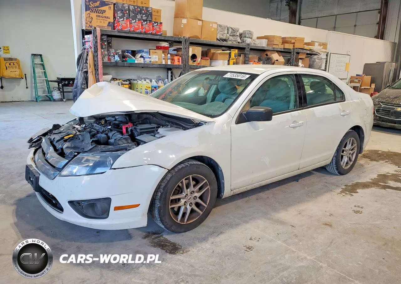 2011 Ford Fusion S