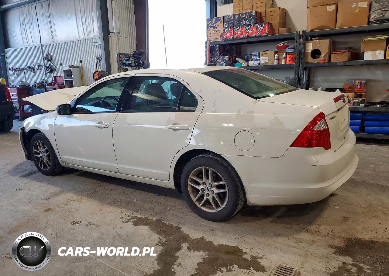 2011 Ford Fusion S VIN:3FAHP0GAXBR342626 - 2