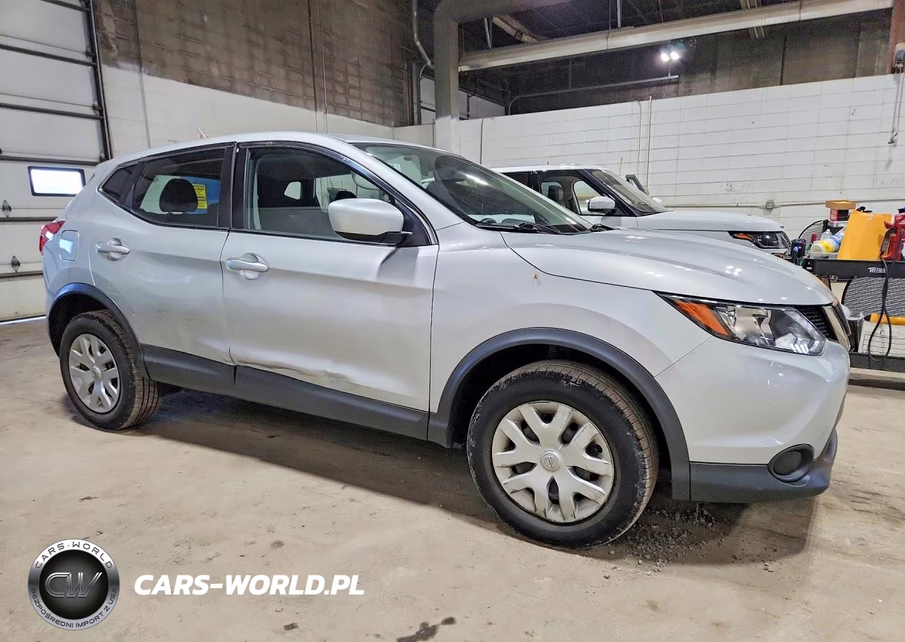 2019 Nissan Rogue Sport S VIN:JN1BJ1CR3KW316145 - 4