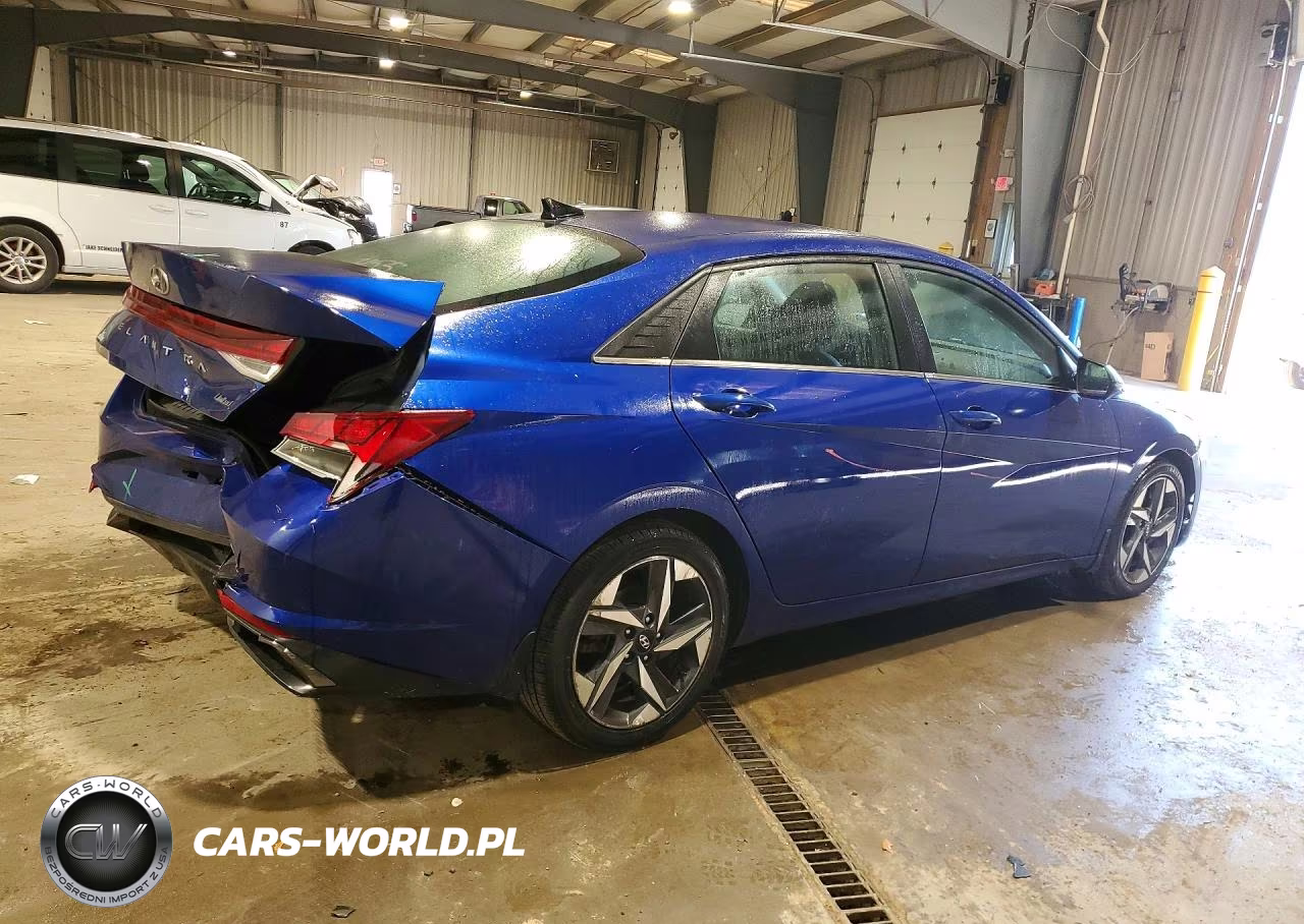 2022 Hyundai Elantra Limited VIN:5NPLP4AG8NH076393 - 3