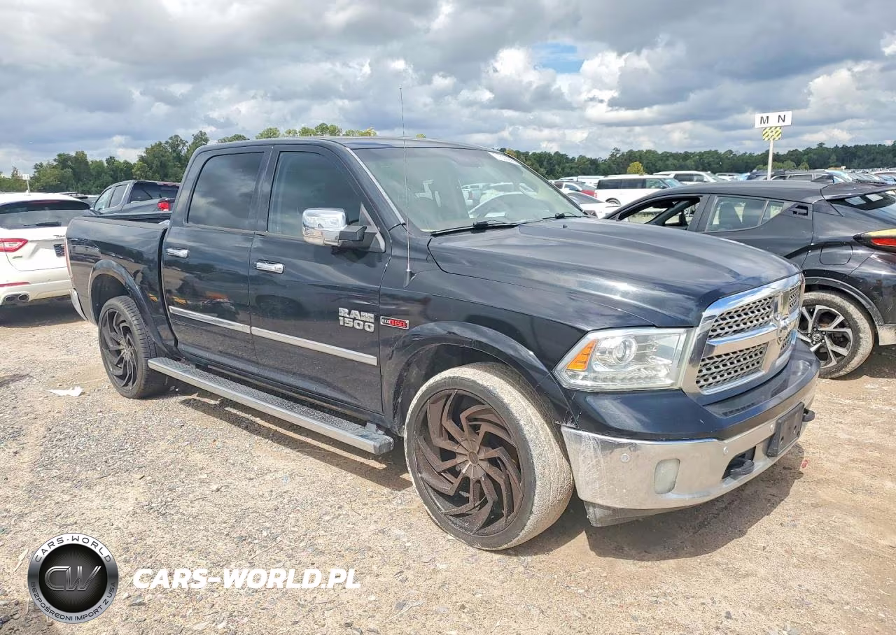 2016 Ram 1500 Laramie VIN:1C6RR6NM4GS286193 - 4