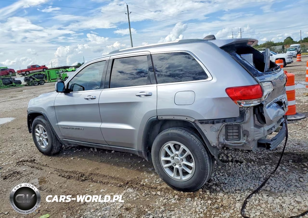 2018 Jeep Grand Cherokee Laredo VIN:1C4RJEAG9JC182309 - 2