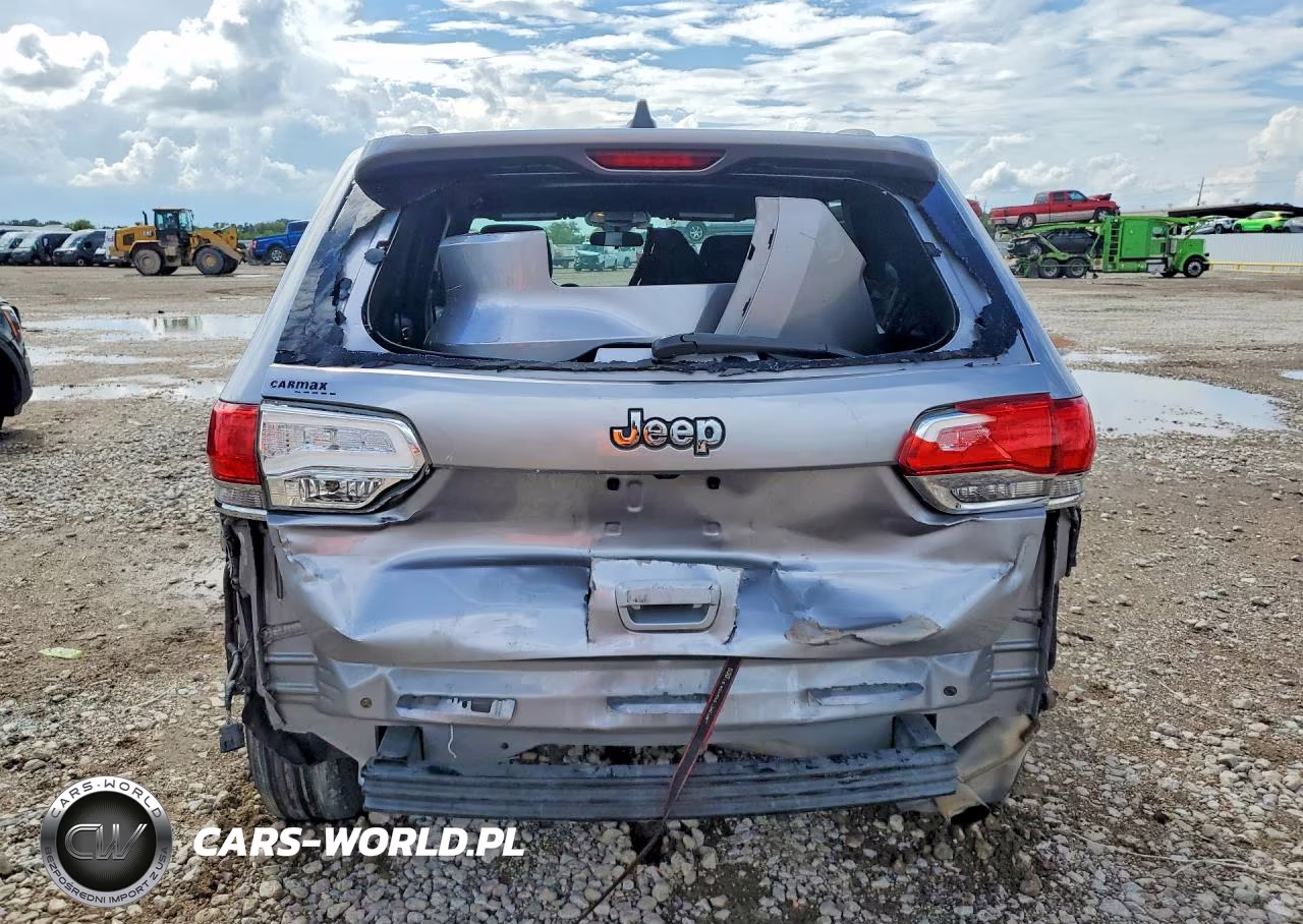 2018 Jeep Grand Cherokee Laredo VIN:1C4RJEAG9JC182309 - 6
