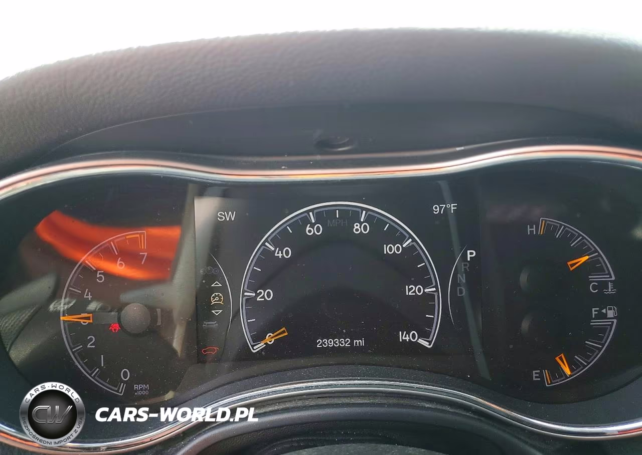 2018 Jeep Grand Cherokee Laredo VIN:1C4RJEAG9JC182309 - 9