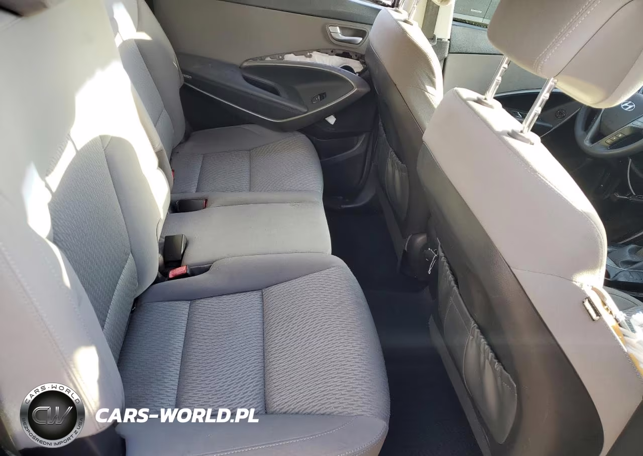 2018 Hyundai Santa Fe Se VIN:KM8SM4HF3JU260489 - 11