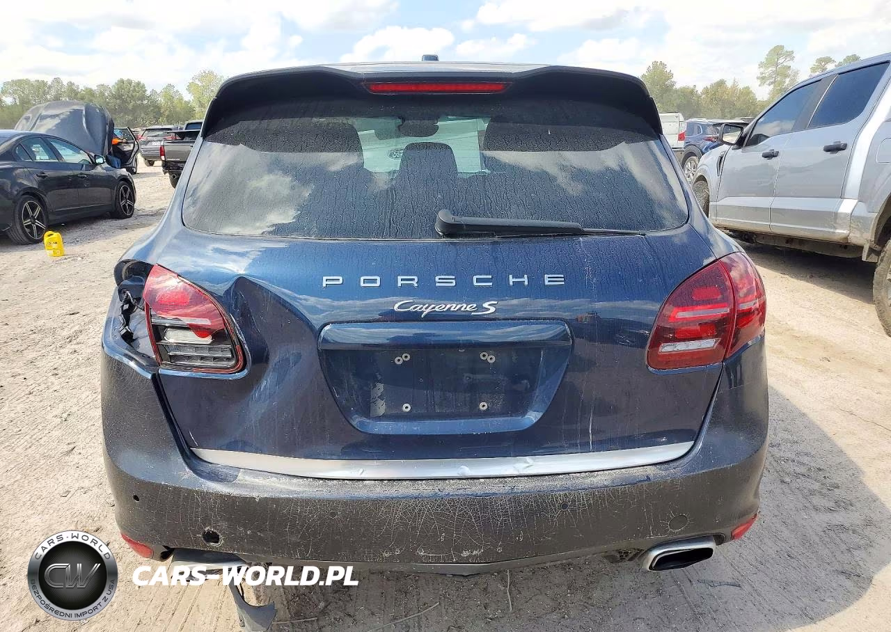 2011 Porsche Cayenne S VIN:WP1AB2A2XBLA53816 - 6