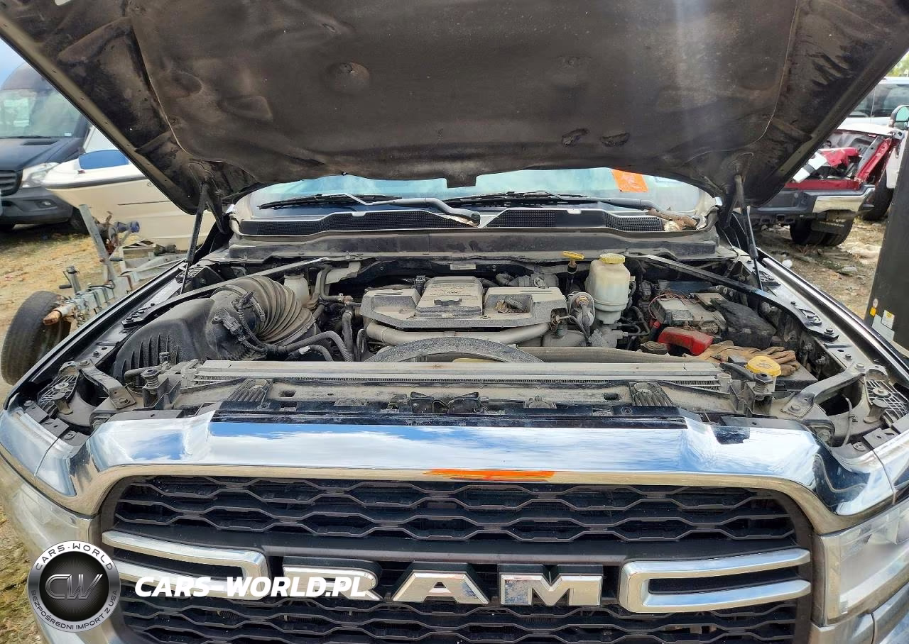 2022 Ram 5500 VIN:3C7WRMEL1NG311176 - 11