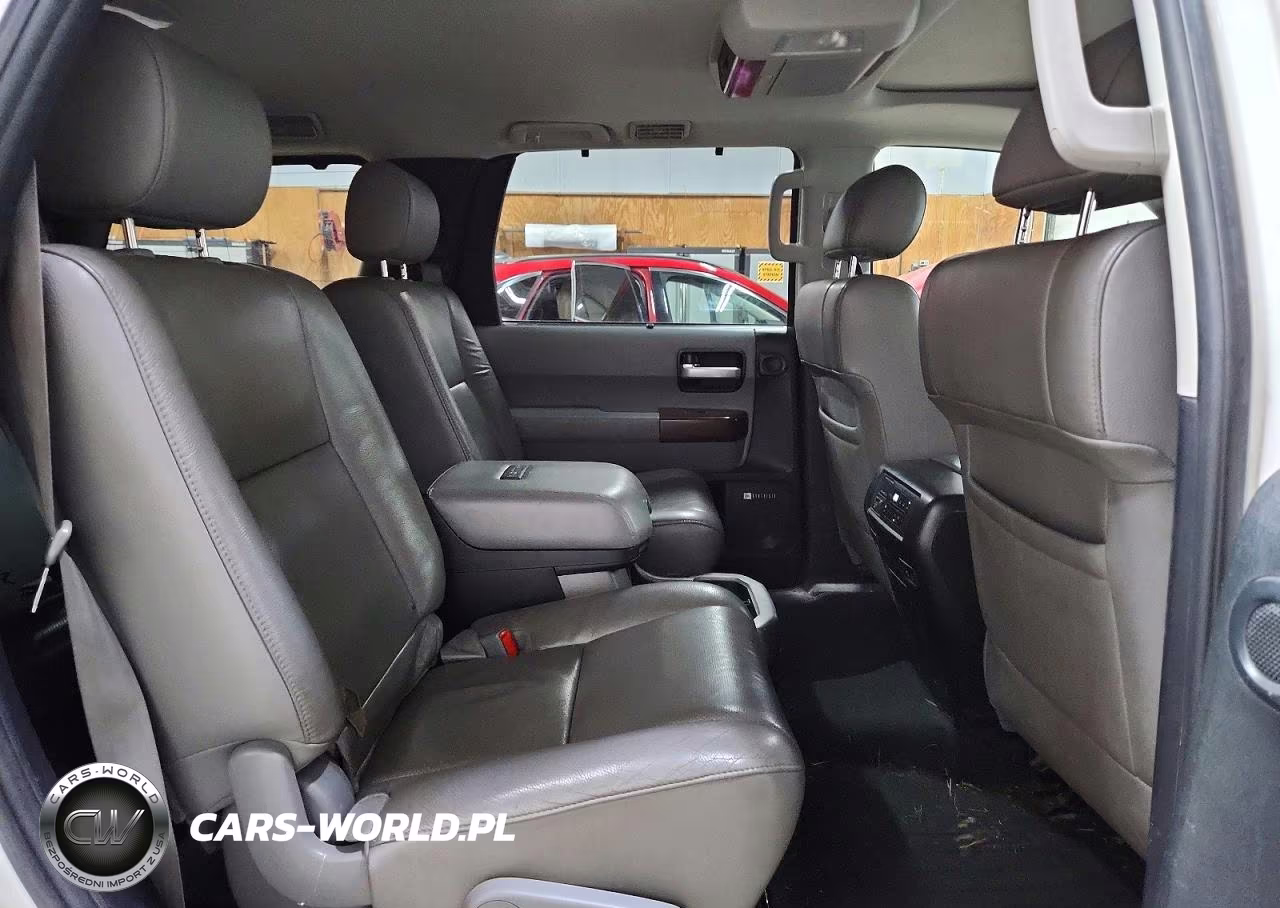 2012 Toyota Sequoia Platinum VIN:5TDDW5G18CS066728 - 11