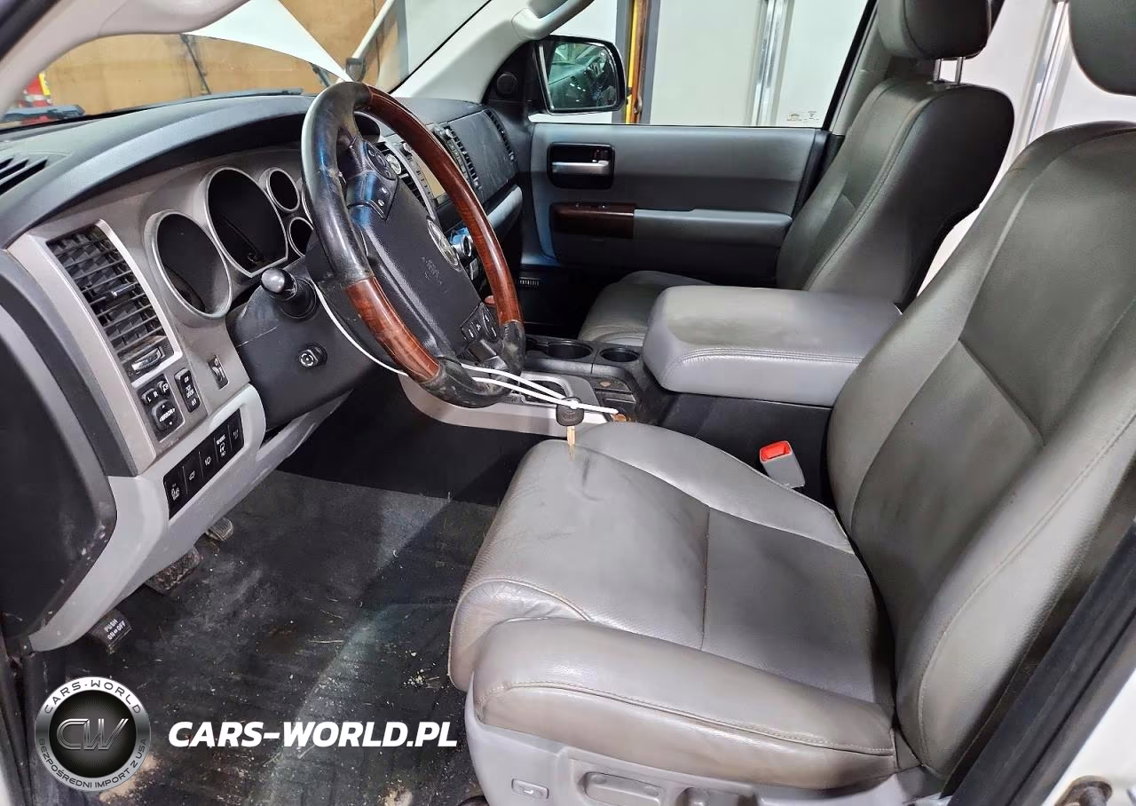 2012 Toyota Sequoia Platinum VIN:5TDDW5G18CS066728 - 7