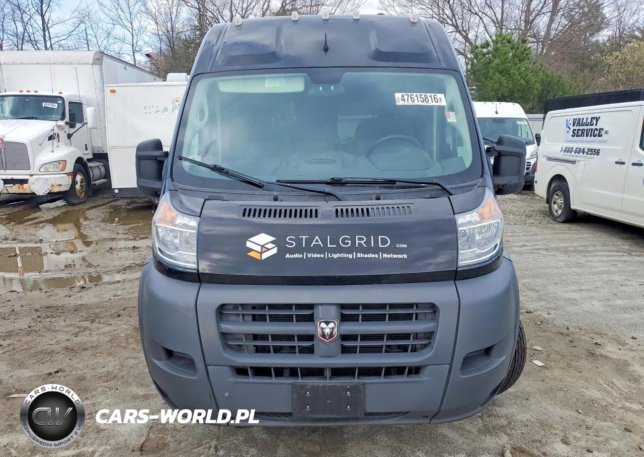 2018 Ram Promaster 2500 Delivery Van VIN:3C6TRVCG4JE155093 - 5
