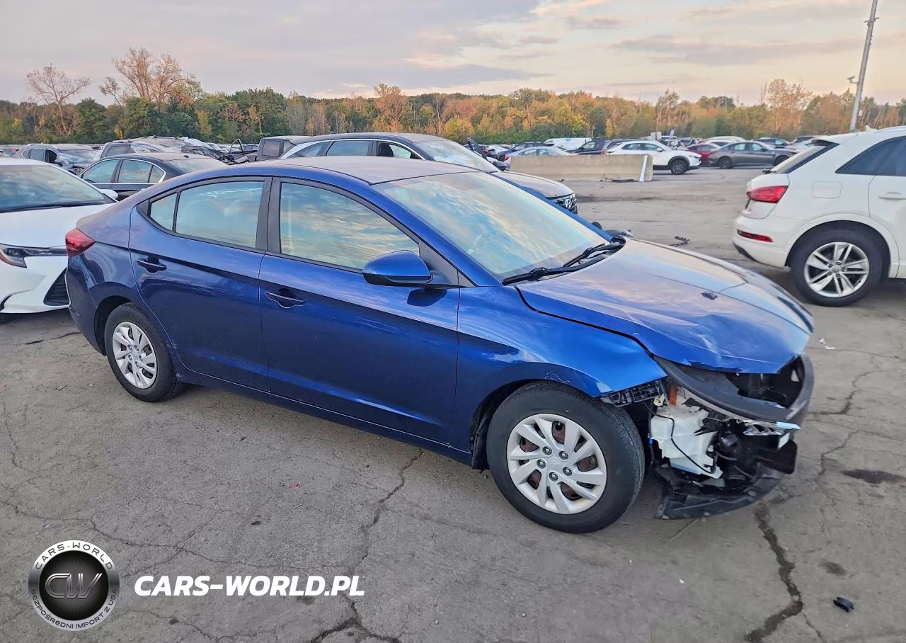 2019 Hyundai Elantra Se VIN:5NPD74LF5KH417463 - 4
