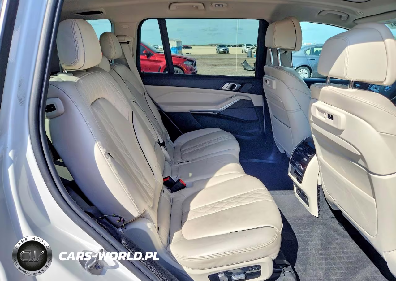 2021 BMW X7 xDrive40I VIN:5UXCW2C08M9E96820 - 11