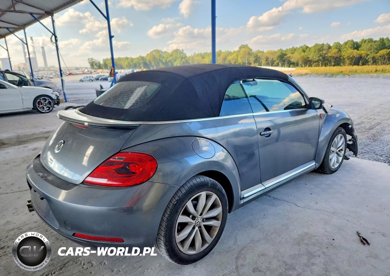 2013 Volkswagen Beetle VIN:3VW5L7ATXDM813862 - 3