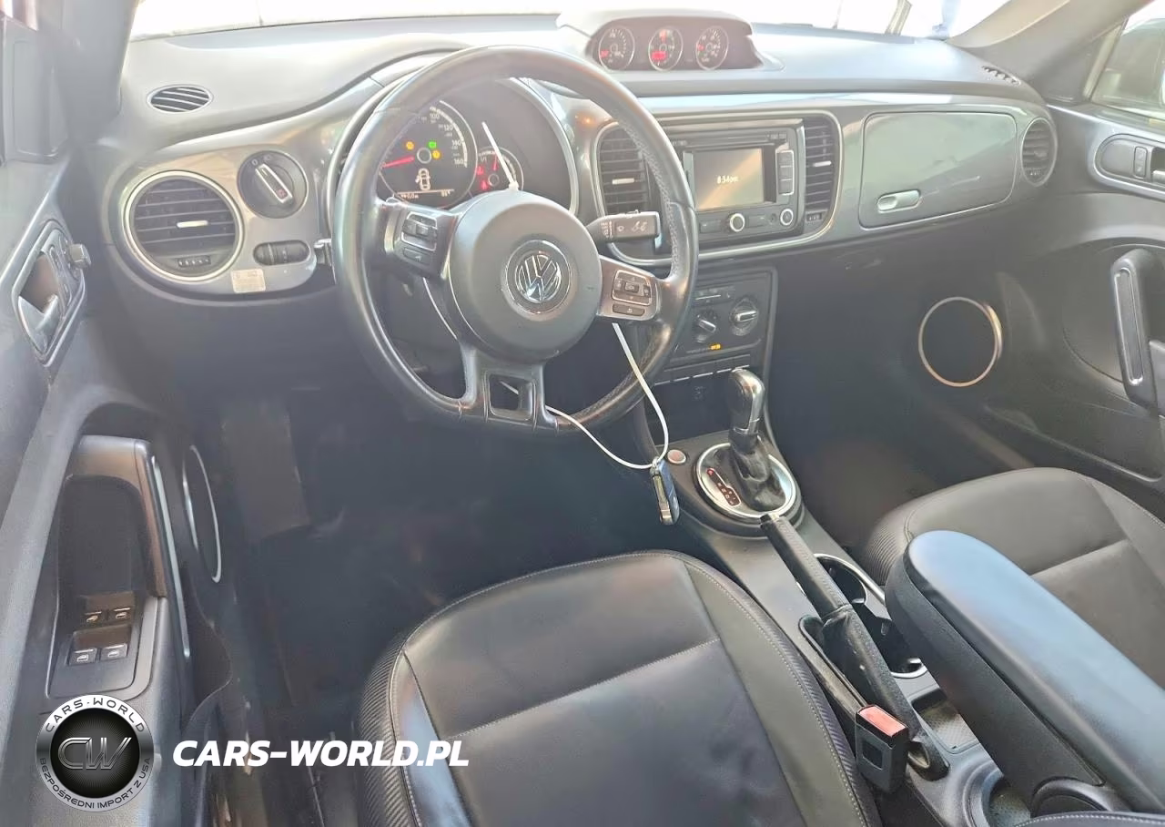 2013 Volkswagen Beetle VIN:3VW5L7ATXDM813862 - 8
