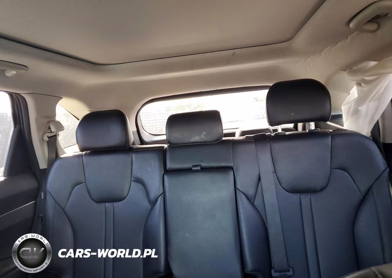 2025 Kia Sorento S VIN:5XYRL4JC1SG366013 - 10