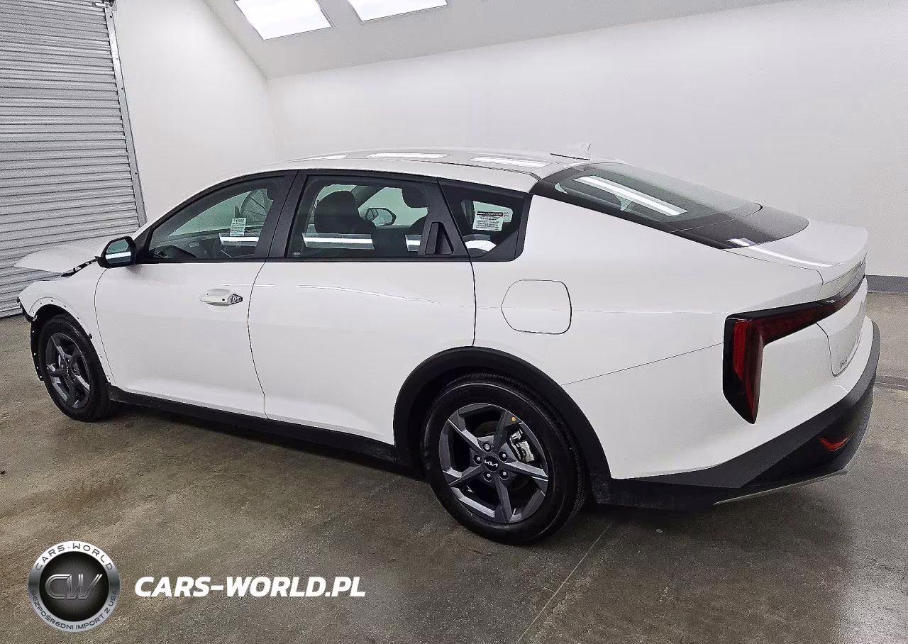 2025 Kia K4 Lxs VIN:3KPFT4DE8SE241880 - 2