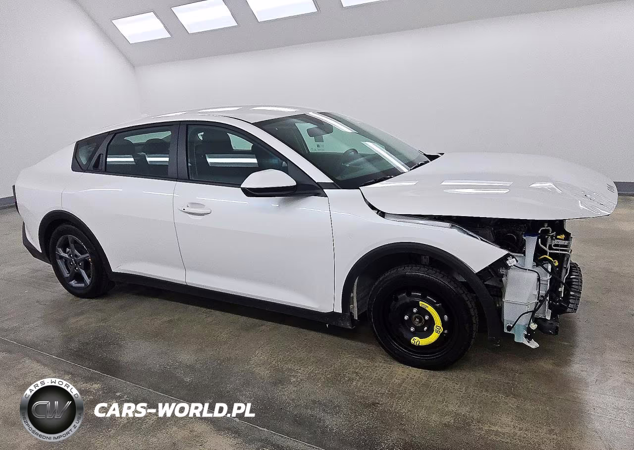 2025 Kia K4 Lxs VIN:3KPFT4DE8SE241880 - 4