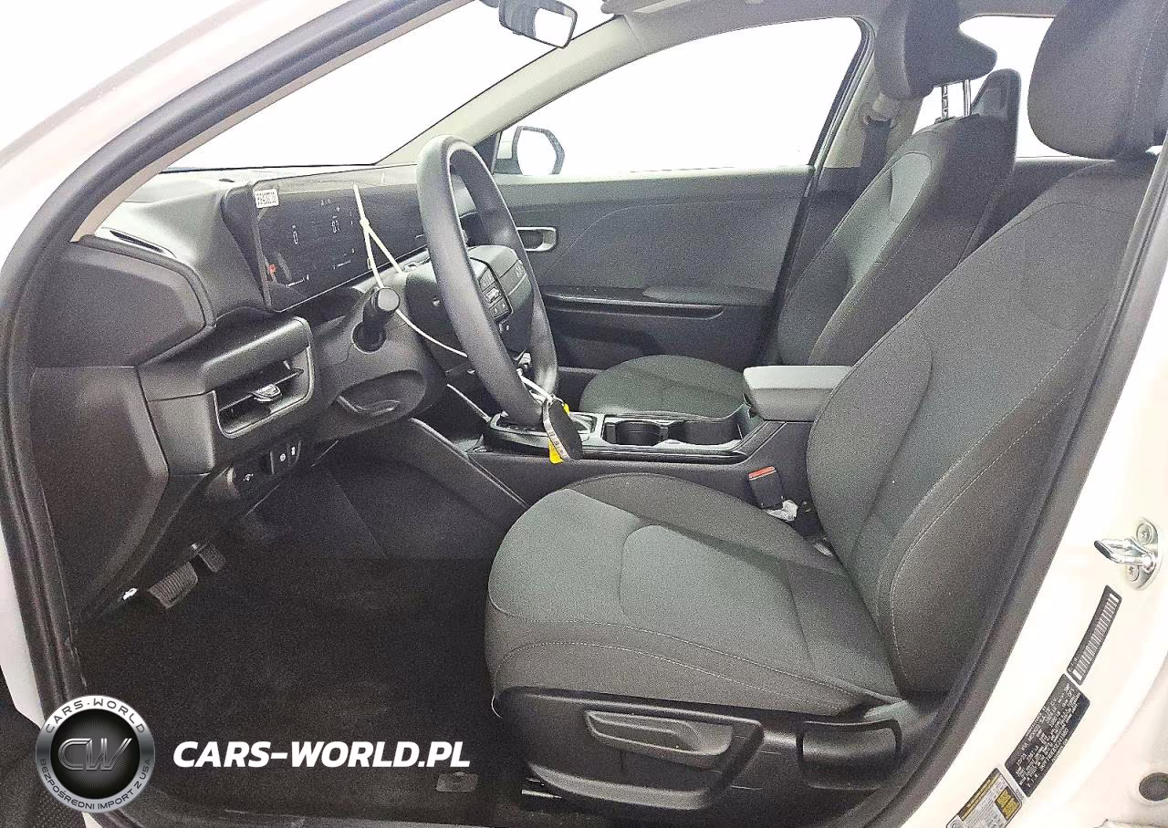 2025 Kia K4 Lxs VIN:3KPFT4DE8SE241880 - 7