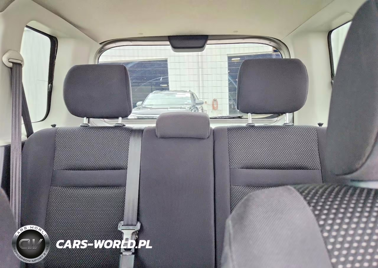 2005 Scion Xb Base VIN:JTLKT324650170196 - 10