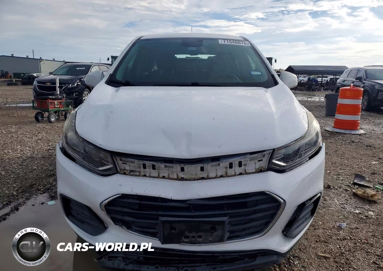 2018 Chevrolet Trax Ls VIN:KL7CJKSB8JB518459 - 5