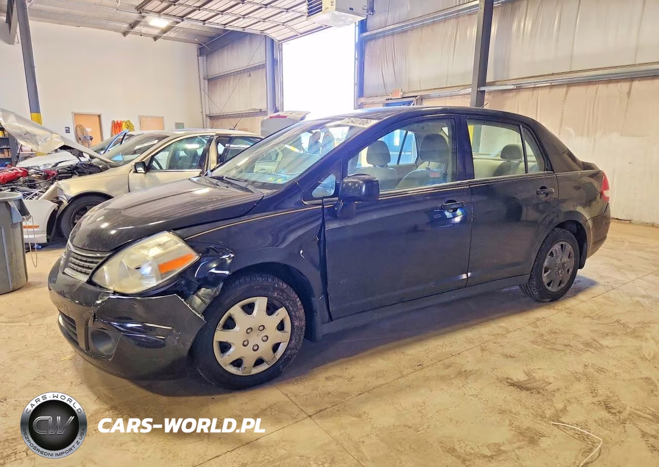 2009 Nissan Versa 1.8 S