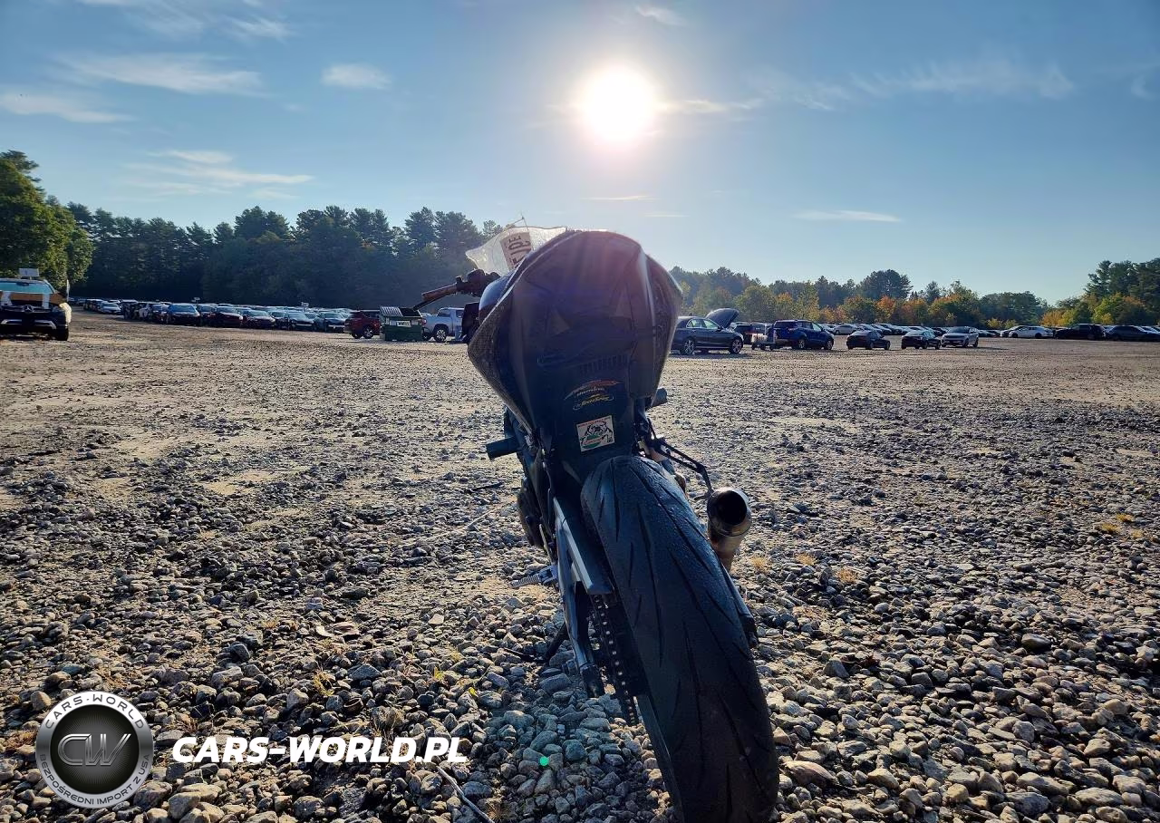 2018 Yamaha Yzfr3 VIN:MH3RH06Y1JK018088 - 4
