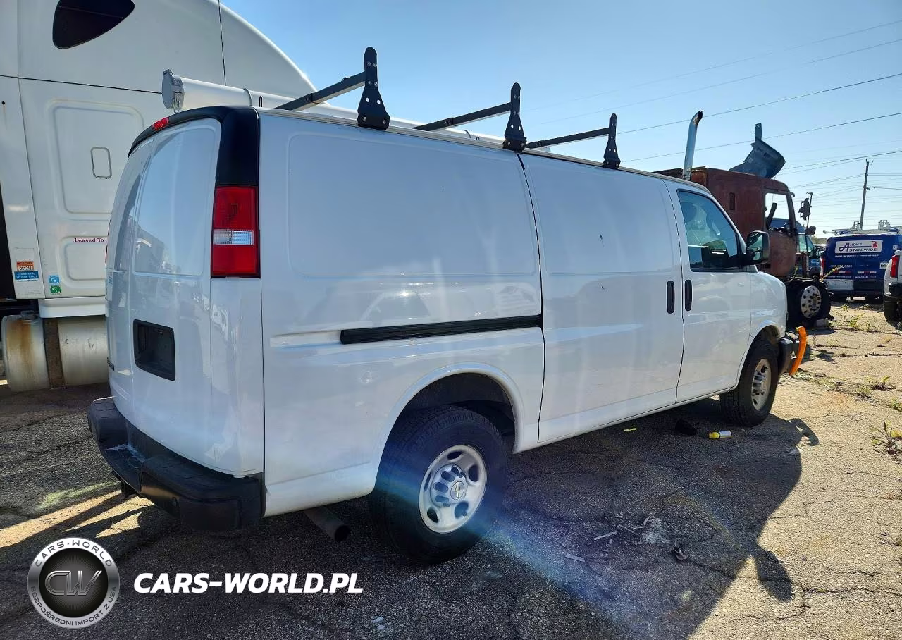2020 Chevrolet Express VIN:1GCWGAFG9L1277681 - 3