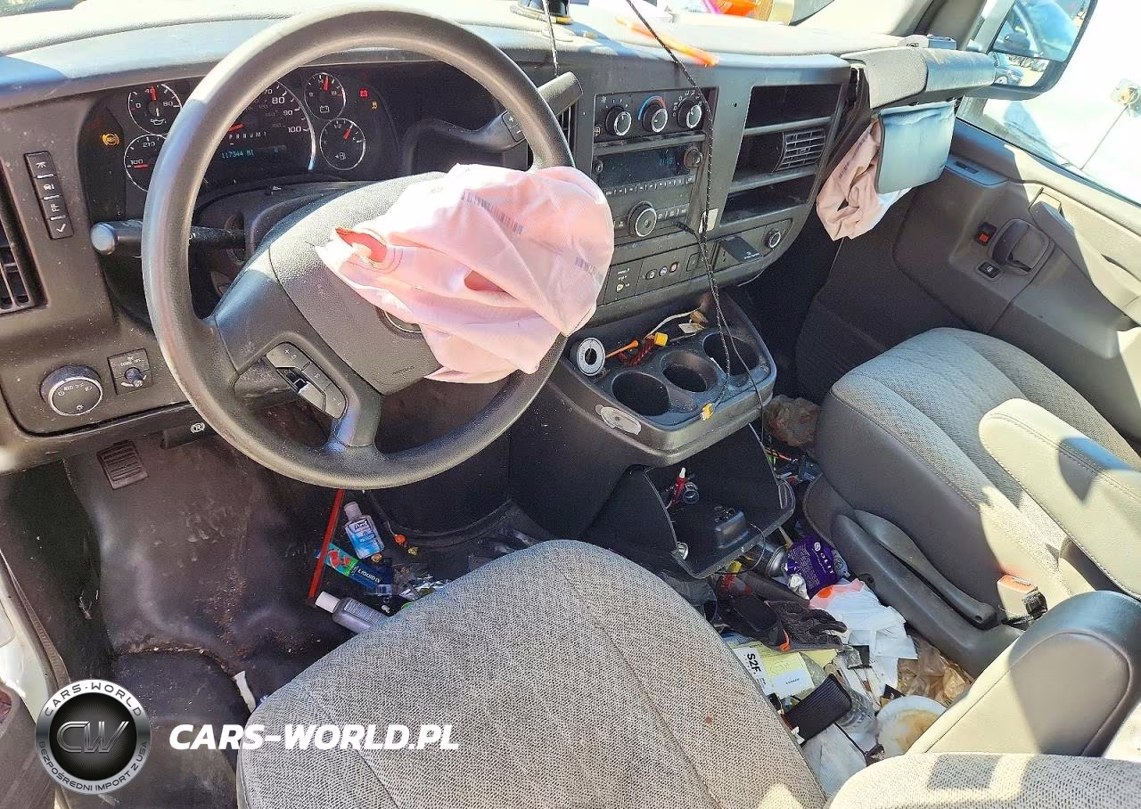 2020 Chevrolet Express VIN:1GCWGAFG9L1277681 - 8