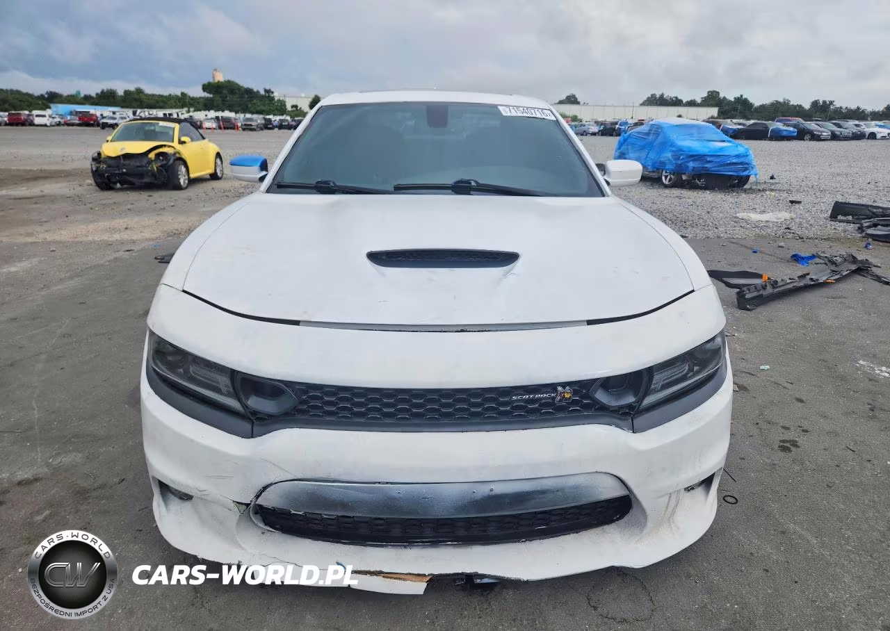 2019 Dodge Charger Scat Pack VIN:2C3CDXGJ1KH742211 - 5