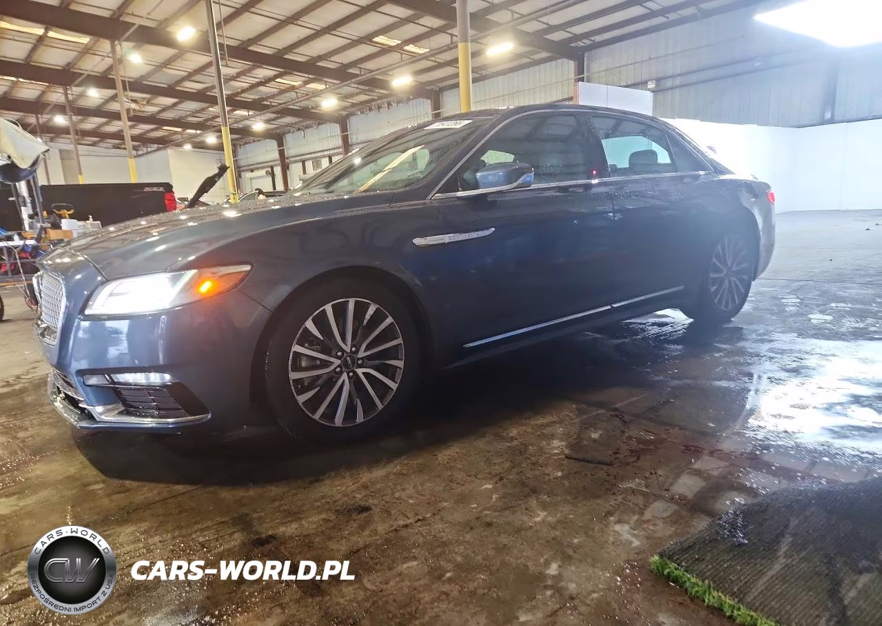 2018 Lincoln Continental Select – zdjęcie 1 z 12