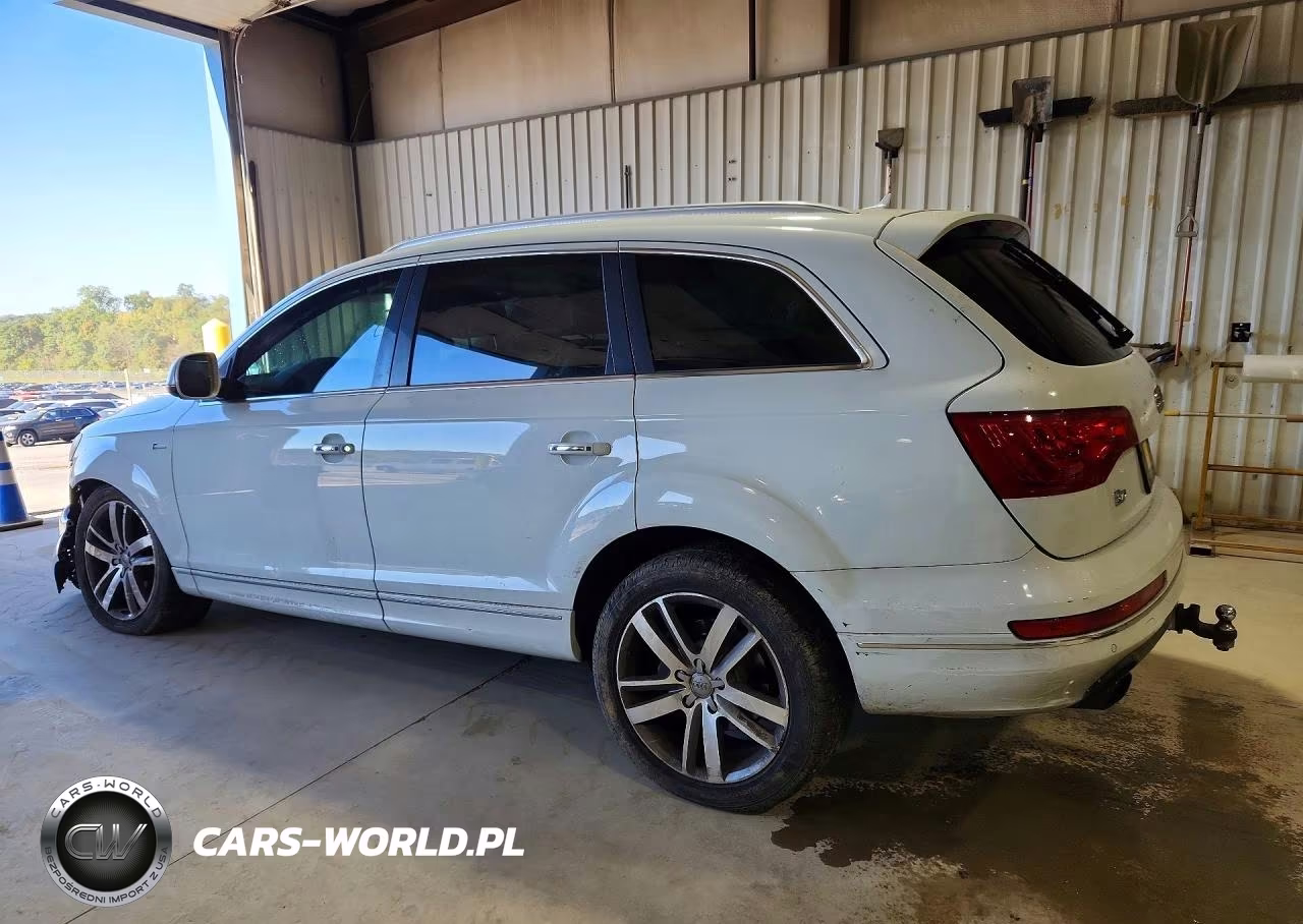 2015 Audi Q7 Premium Plus VIN:WA1LGAFEXFD010337 - 2
