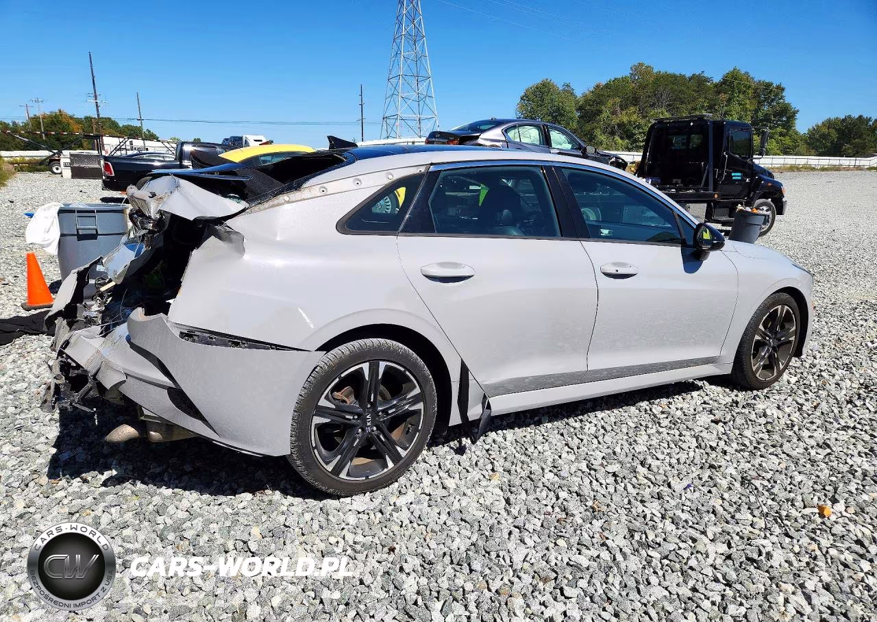 2021 Kia K5 Gt Line VIN:5XXG64J24MG050957 - 3