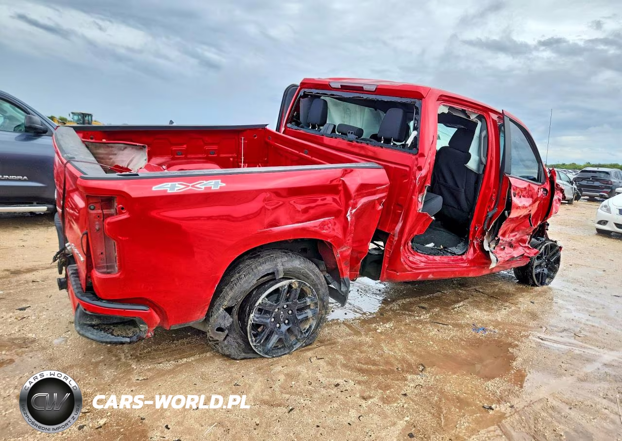 2025 Chevrolet Silverado K1500 Custom VIN:1GCPKBEK5SZ137786 - 3