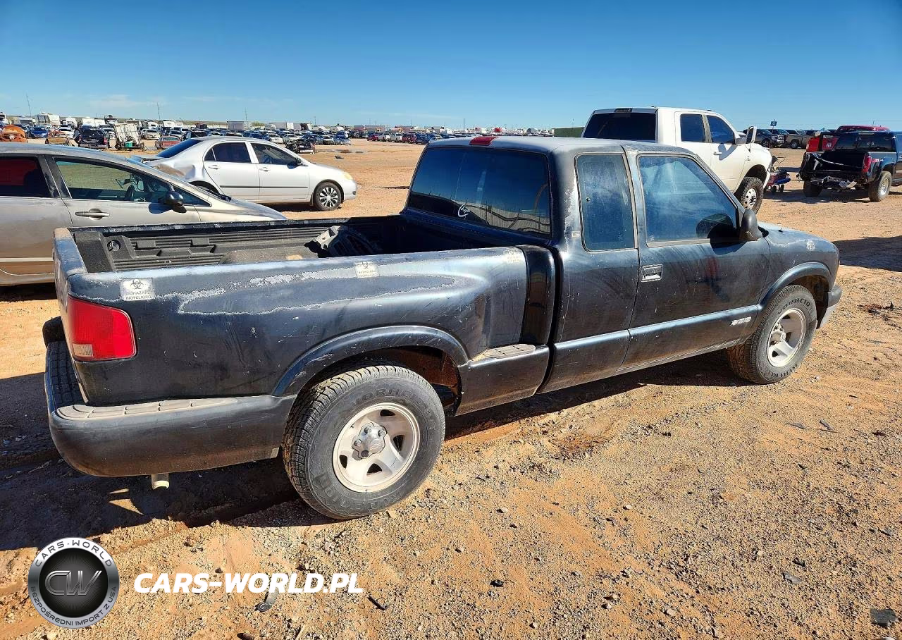 1997 Chevrolet S Truck S10 VIN:1GCCS19X9V8137914 - 3