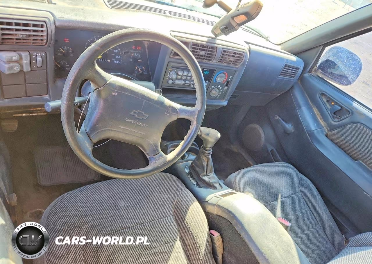 1997 Chevrolet S Truck S10 VIN:1GCCS19X9V8137914 - 8