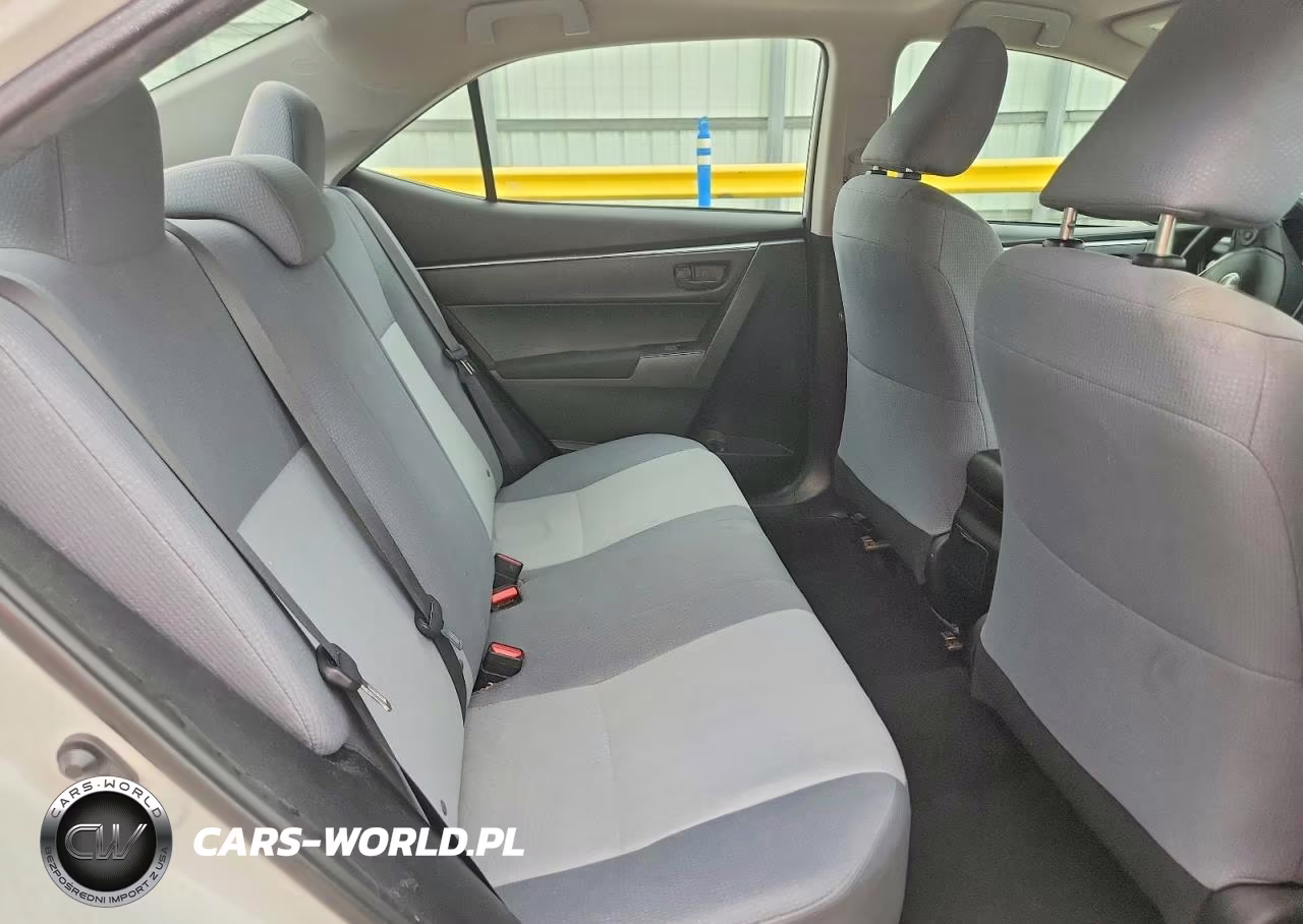 2016 Toyota Corolla L VIN:5YFBURHE7GP452903 - 10