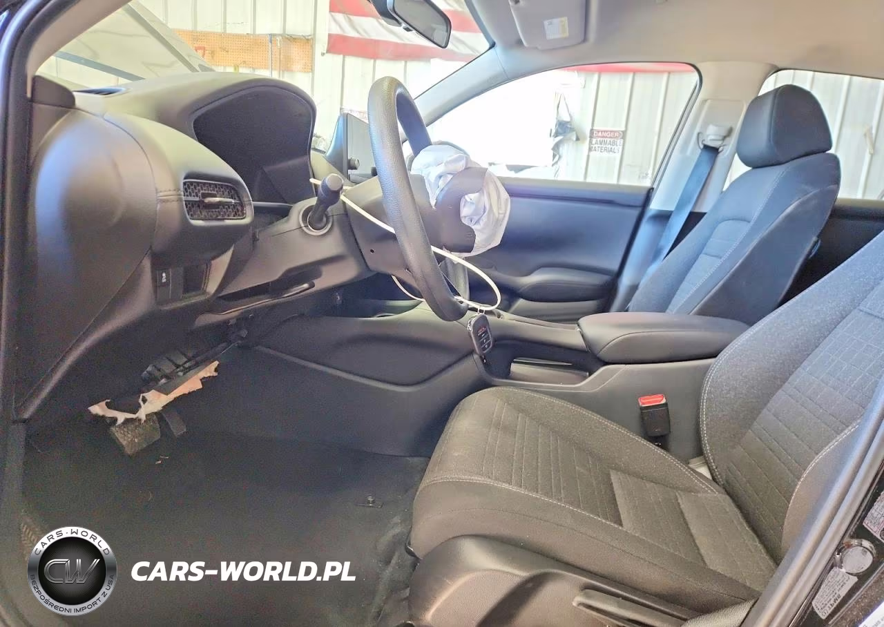 2025 Honda Hr-V Lx VIN:3CZRZ2H3XSM777061 - 7